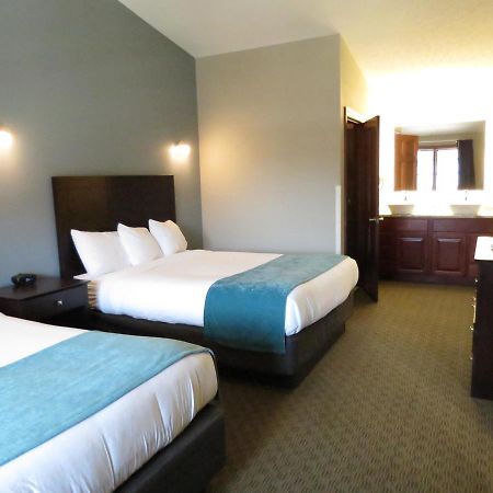 Edgewater Hotel And Suites Put-in-Bay Exterior foto